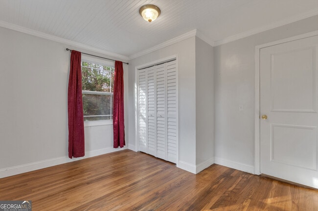 Building Photo - 9 Meridian Dr