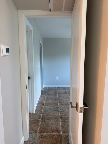 Building Photo - 7006 Midnight Pass Rd