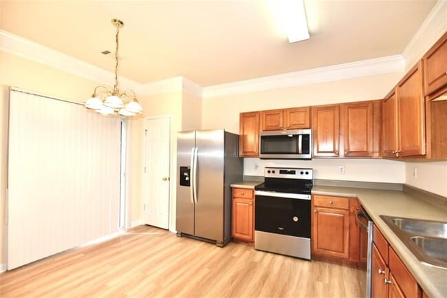 Building Photo - 493 Windstone Trail