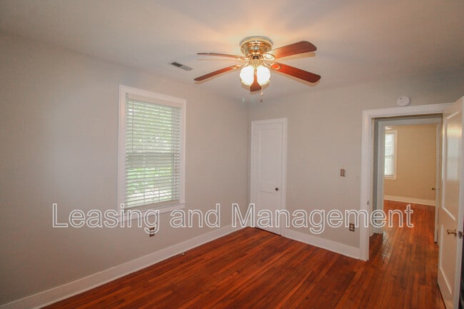 Building Photo - 679 Savannah Hwy