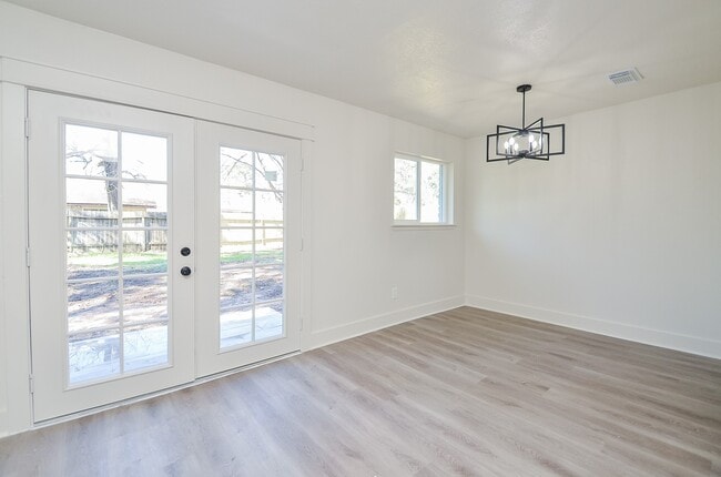 Building Photo - 4434 McCleester Dr