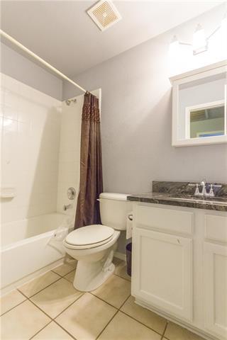 Building Photo - 9913 Summer Sweet Dr