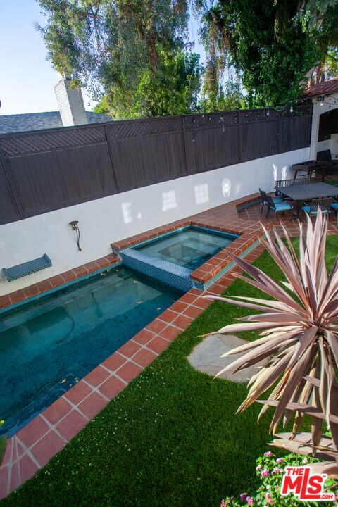 Building Photo - 3501 Caribeth Dr