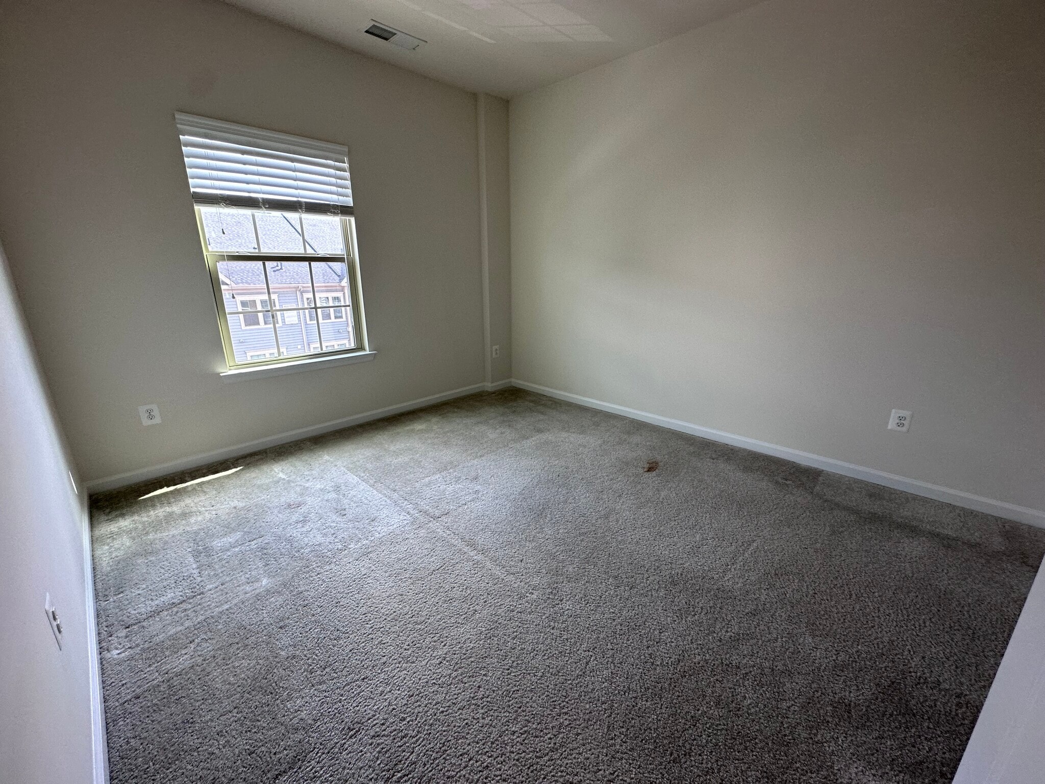 Building Photo - 6466 Walcott Ln
