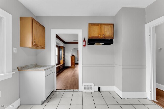 Building Photo - 4732 E 104th St