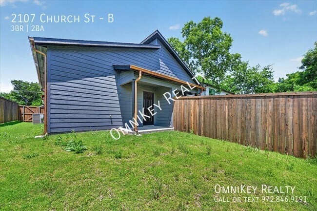 Building Photo - 2107 Church St