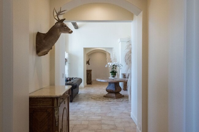Building Photo - AVAILABLE NOW - Furnished Luxury Wine Coun...