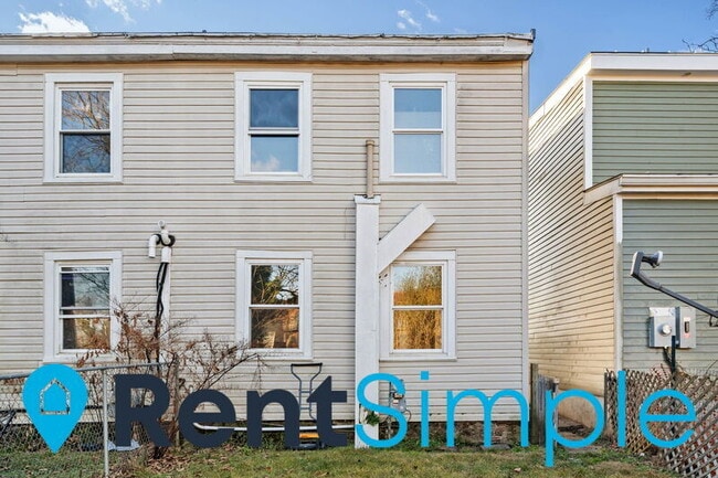 Building Photo - 317 Prince Edward St