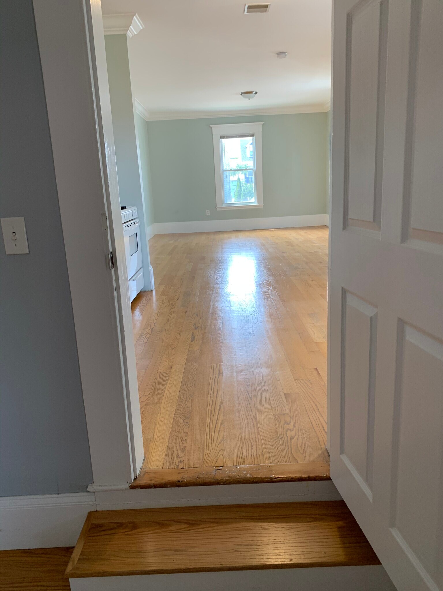 Building Photo - 30 Mount Vernon St