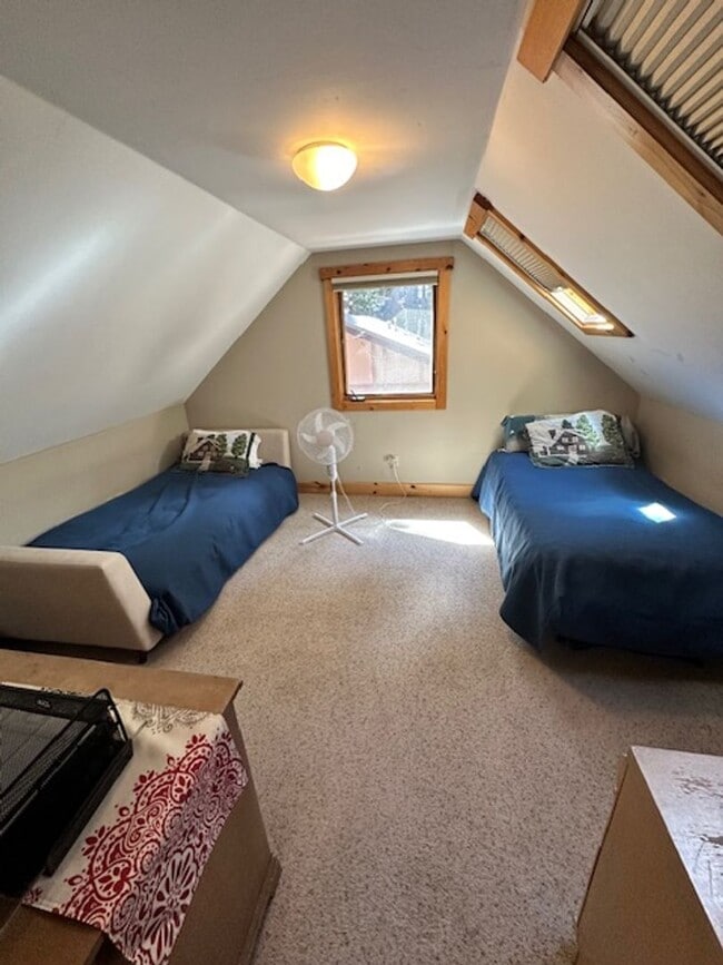 Building Photo - Cute 3Bd home available for a 3-6 month se...