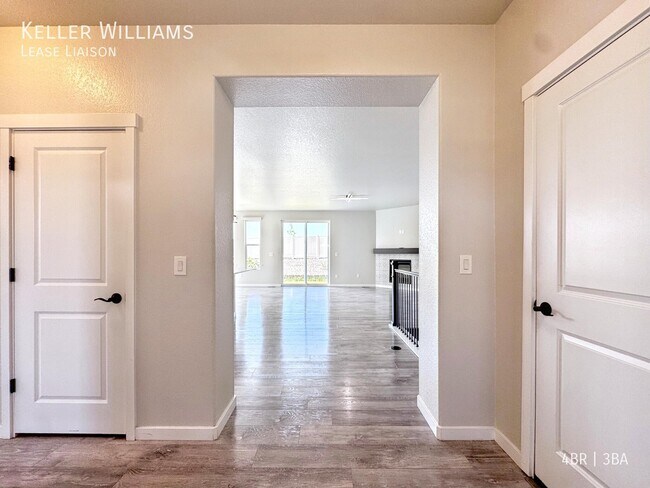 Building Photo - 9344 Beaver Brook Dr
