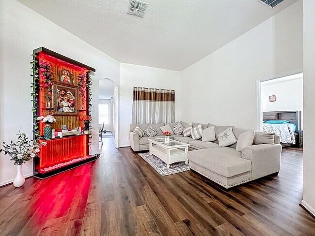 Building Photo - A home built for living well: 4Bedrooms/3Baths sophisticated home in Fells Cove!