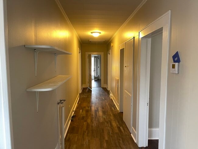 Building Photo - 2417 Statesville Blvd