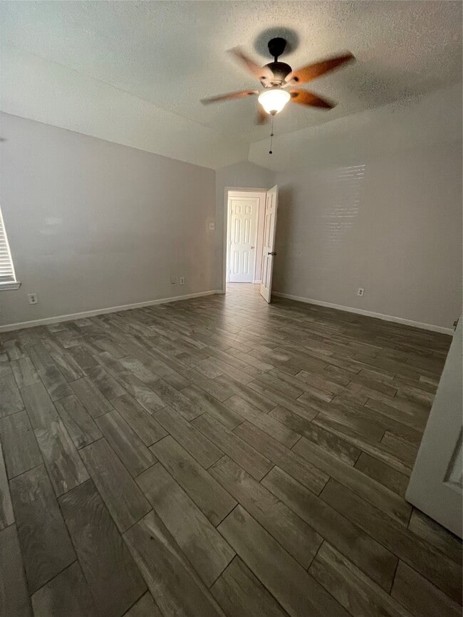 Building Photo - 11014 Landsbury Cir