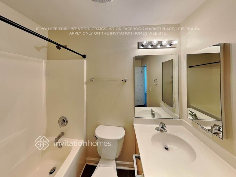 Building Photo - 2019 Southridge Dr