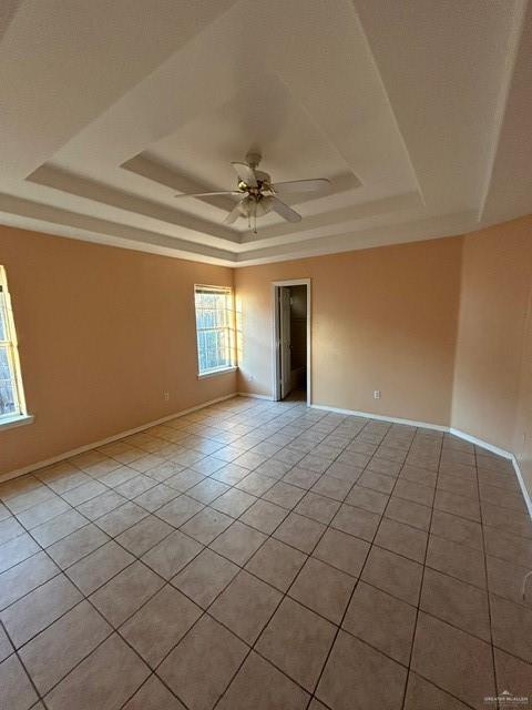 Building Photo - 13 Kingsborough Ave