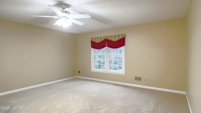 Building Photo - 1508 Sylvan Wynde