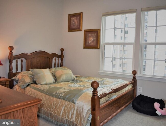 Building Photo - 4711 Crest View Dr