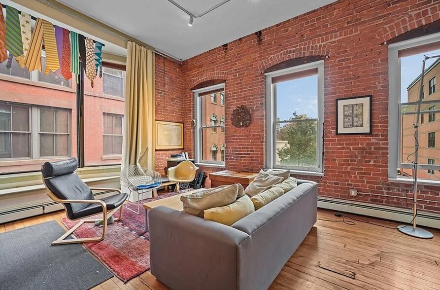 Building Photo - 93 Eddy St