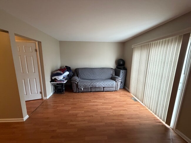 Building Photo - 7 Lenape Ln