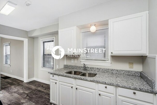 Building Photo - 2 Bedroom Pet-Friendly Home in Louisville,...