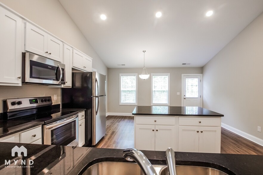 Building Photo - 4250 Burgin St