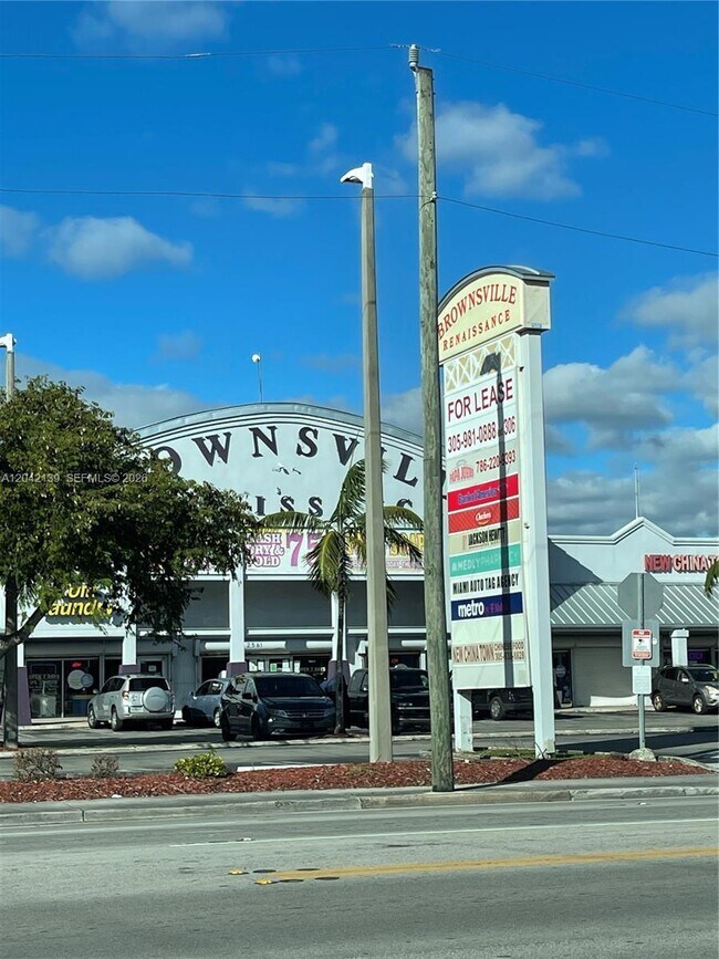 Building Photo - 2901 NW 50th St