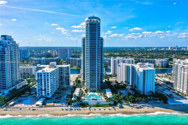 Building Photo - 3101 S Ocean Dr