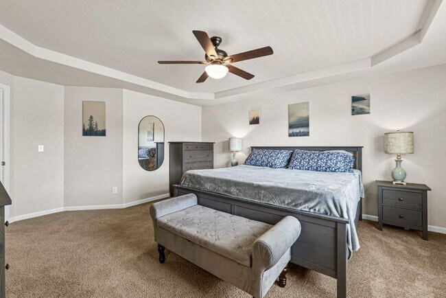 Building Photo - Fully Furnished 5-Bedroom Horizon Pointe H...