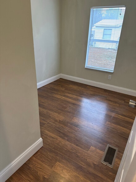 Building Photo - 4816 US-441