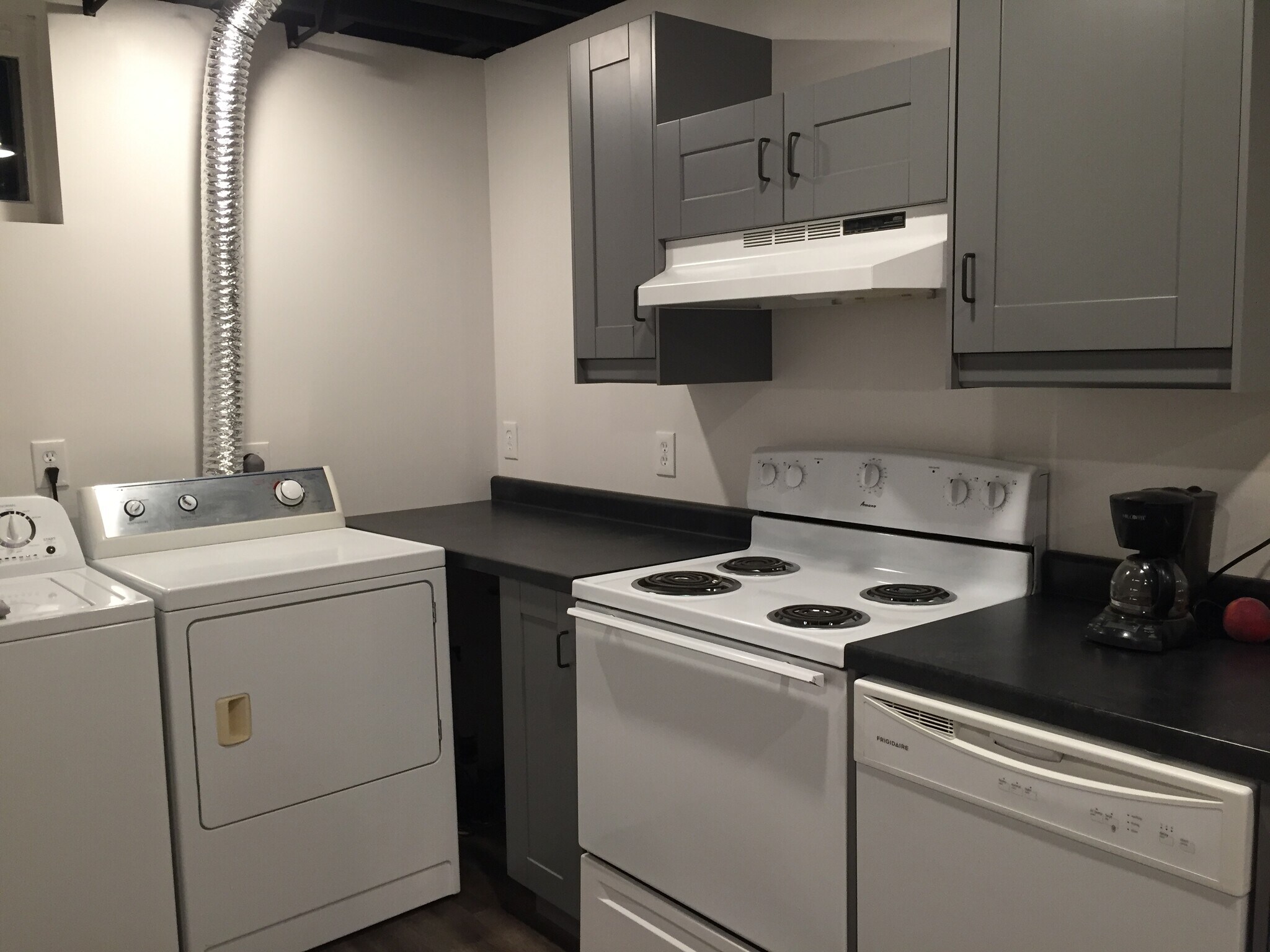 Building Photo - 1511 Leavenworth St