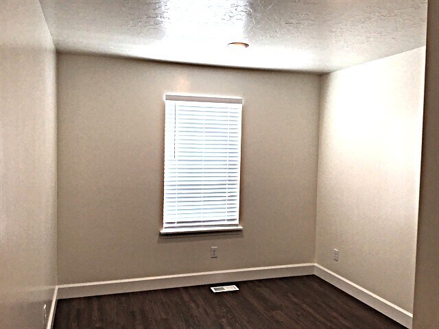 Building Photo - 825 S 825 W