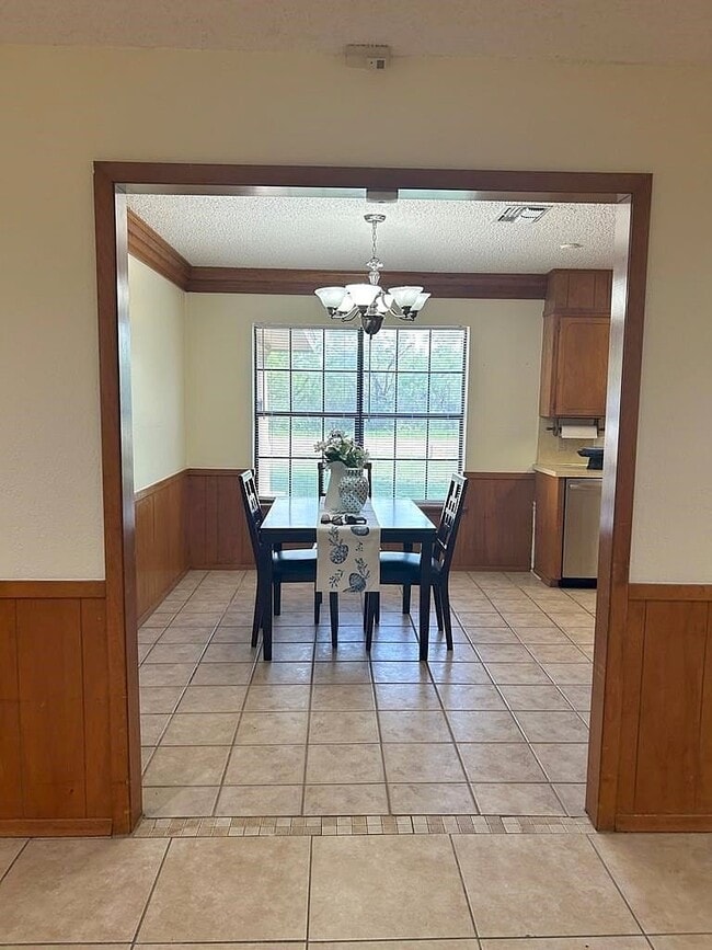Building Photo - 7730 Sandpiper Way