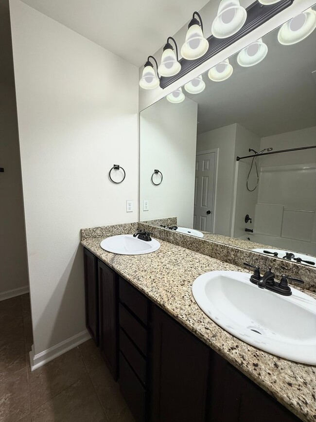 Building Photo - 15390 Eaglestone Dr