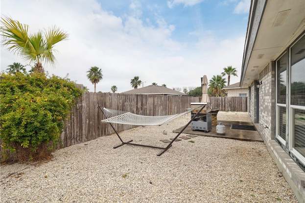 Building Photo - 14905 Dasmarinas Dr