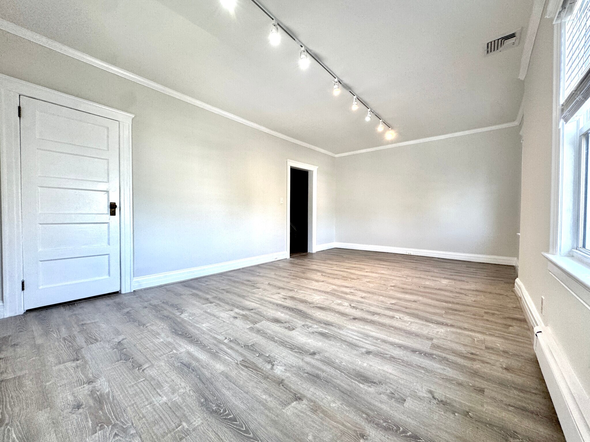 Living room - 50 Western Ave