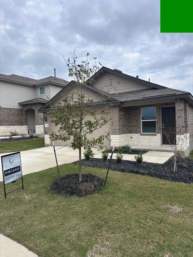 Building Photo - New home built in 2024 in Redbird Ranch 3/...