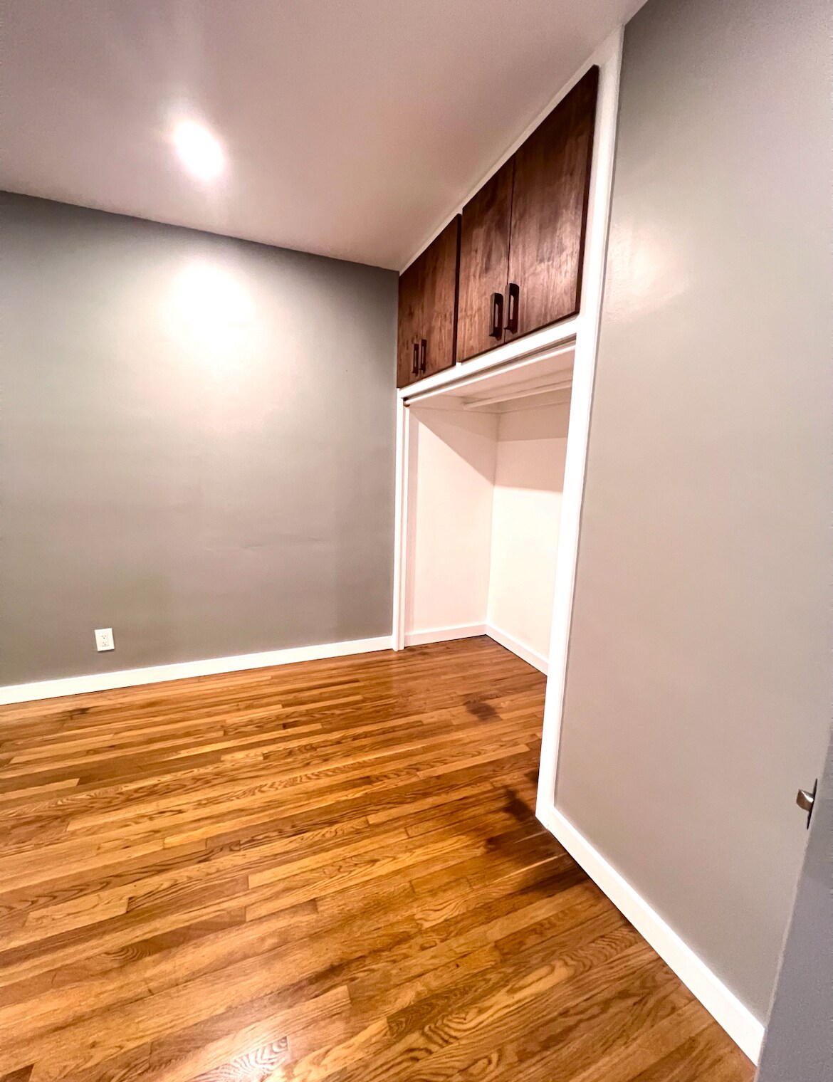 Building Photo - 3547 E Green St