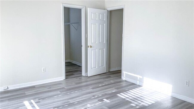 Building Photo - 570 Sterling Pointe Ct NW