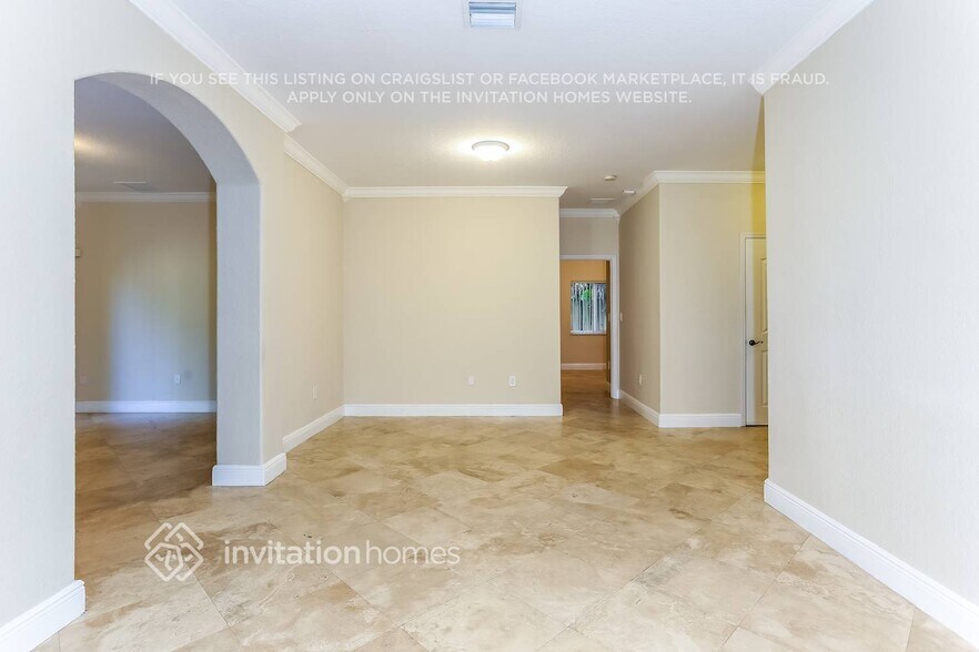 Building Photo - 4601 SW 164th Ct