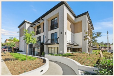 Front Entrance - Sea + Stone