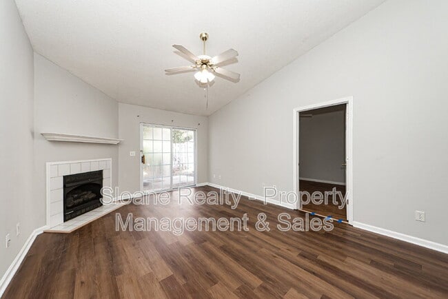 Building Photo - 1345 Pinnacle Ln