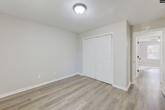 Building Photo - 30 Cardington Ct