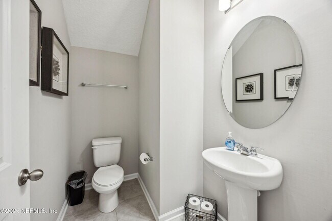 Building Photo - 290 RUM RUNNER Way