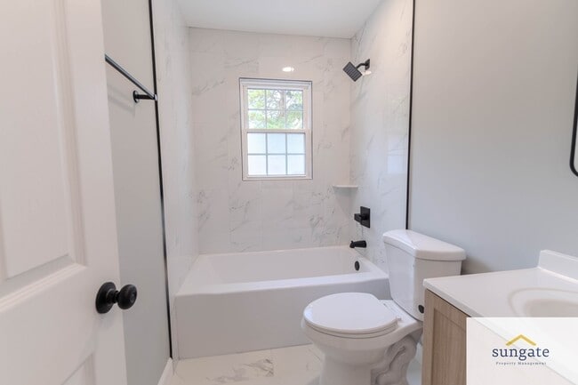 Building Photo - 11319 Harding Rd