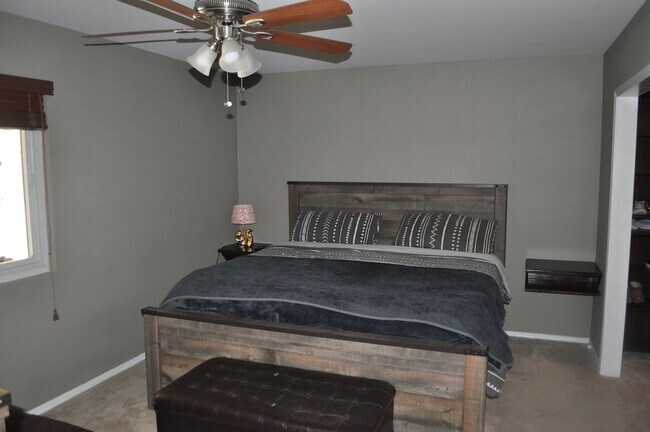 Building Photo - LEMON GROVE 3BR/2BA SINGLE FAMILY DETACHED...