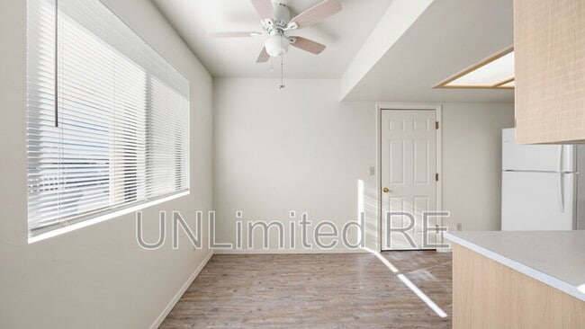 Building Photo - 7616 E Horseshoe Ln