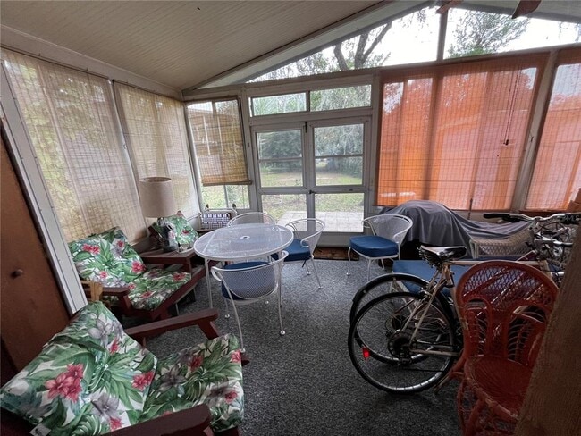 Building Photo - 16 Grey Fox Ln