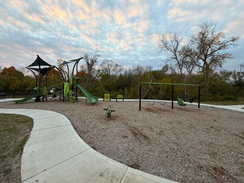 Building Photo - 2024 Yellowstone Blvd