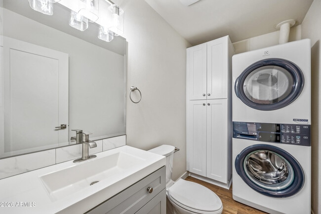 Building Photo - 4139 N 27th St